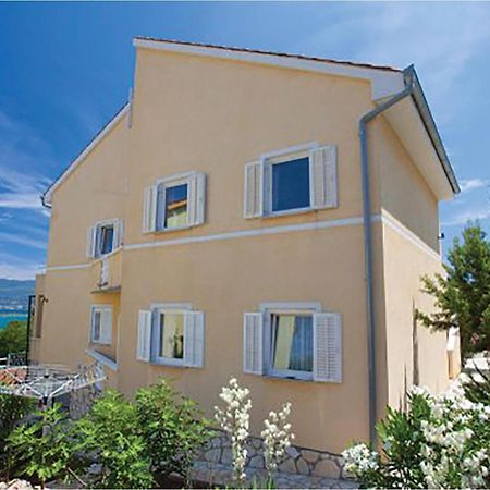 1 Bedroom Beautiful Apartment In Malinska Extérieur photo